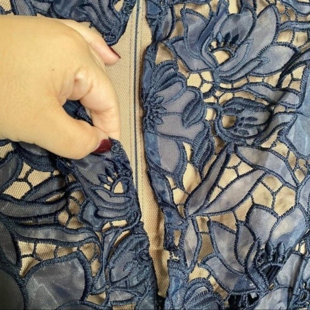 NWT Tadashi Shoji Navy Blue Nude Lace Off The Shoulder Maxi Dress Gown Size 10 - Picture 7 of 12
